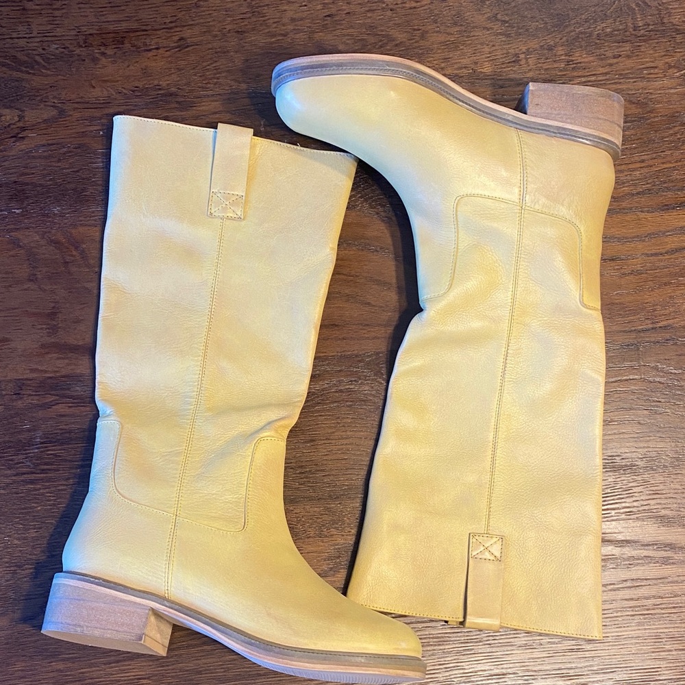 Urban Outfitters Slouch Tall Yellow Leather Heeled Boots Sz 7 or 7.5 - Picture 6 of 15